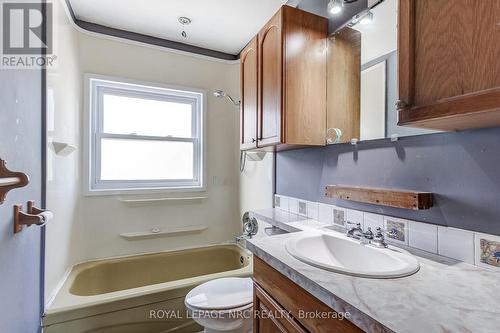 60 Valley Road, St. Catharines (Rykert/Vansickle), ON - Indoor Photo Showing Other Room