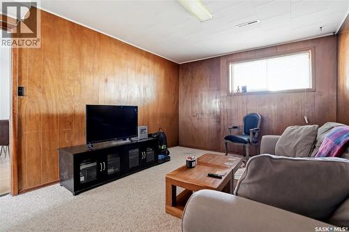1306 6Th Avenue N, Saskatoon, SK - Indoor