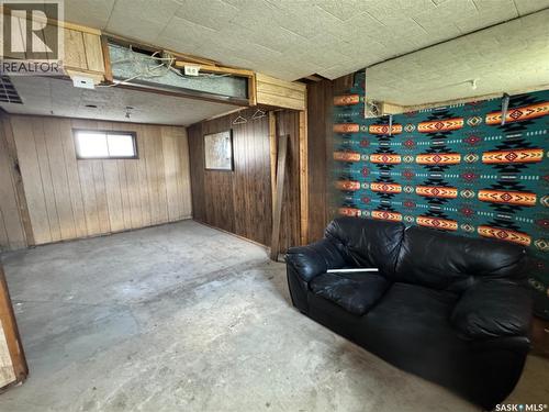 102 1St Avenue, Landis, SK - Indoor Photo Showing Basement