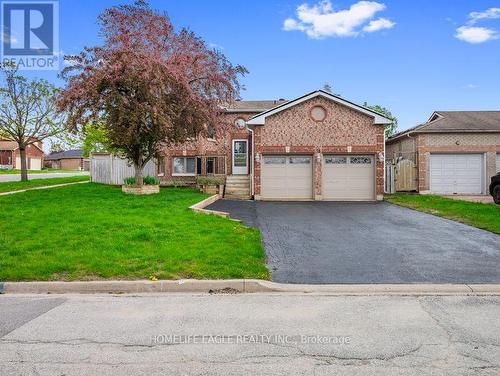 18 NUGENT COURT  Barrie, ON L4N 7A9