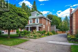 17 PARK AVENUE Halton Hills, ON L7J 1Y3