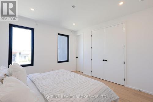 228 Edgewater Boulevard, Middlesex Centre, ON - Indoor Photo Showing Bedroom
