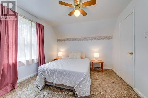 269 East 26Th Street, Hamilton, ON - Indoor Photo Showing Bedroom