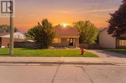 23 MARION CRESCENT  Hamilton, ON L9H 1H9