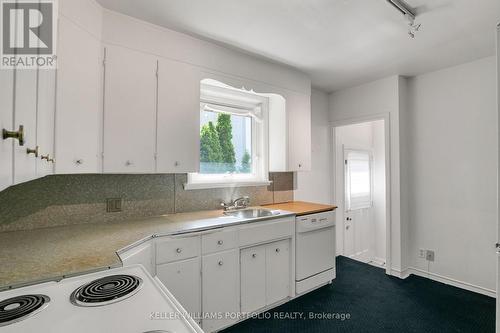 29 Winlock Park, Toronto, ON - Indoor Photo Showing Kitchen