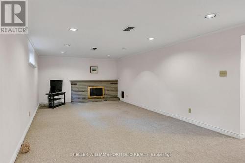 29 Winlock Park, Toronto, ON - Indoor Photo Showing Other Room