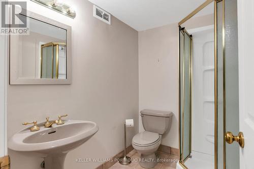 29 Winlock Park, Toronto, ON - Indoor Photo Showing Bathroom
