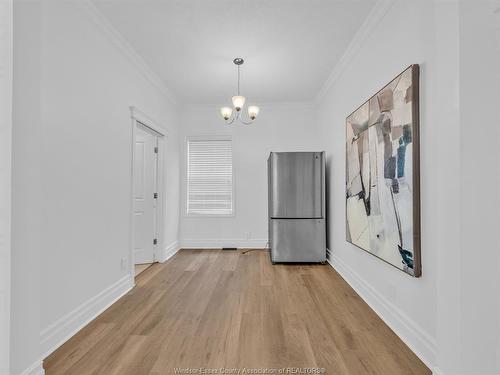 828 Lincoln, Windsor, ON 