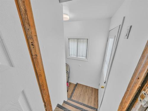 828 Lincoln, Windsor, ON 
