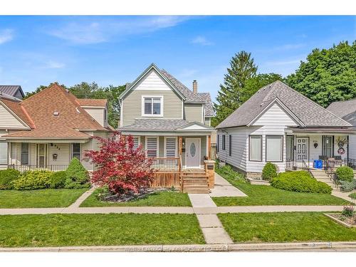 828 Lincoln, Windsor, ON 