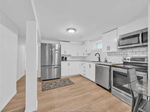828 Lincoln, Windsor, ON 