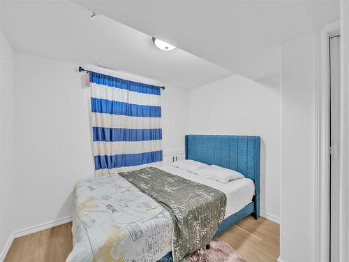 828 Lincoln, Windsor, ON 