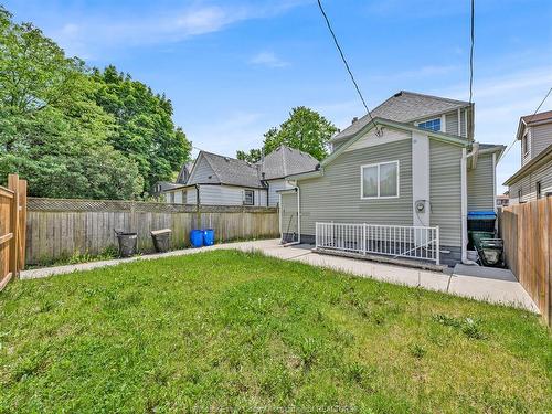 828 Lincoln, Windsor, ON 