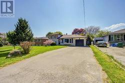 30 ALANADALE AVENUE Markham, ON L3P 1S3