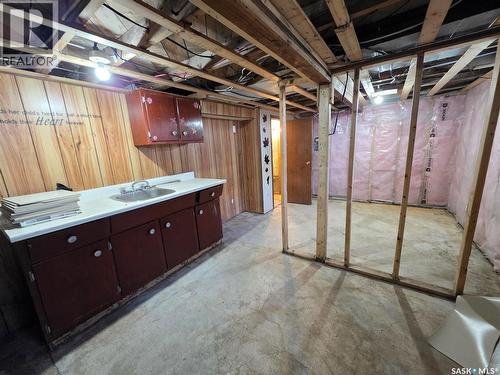 478 3Rd Avenue Nw, Swift Current, SK - Indoor Photo Showing Basement
