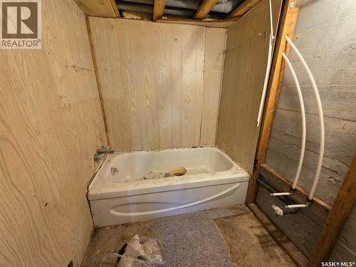 478 3Rd Avenue Nw, Swift Current, SK - Indoor Photo Showing Basement