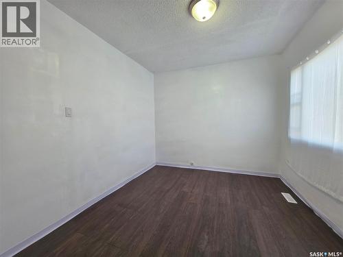 478 3Rd Avenue Nw, Swift Current, SK - Indoor Photo Showing Other Room