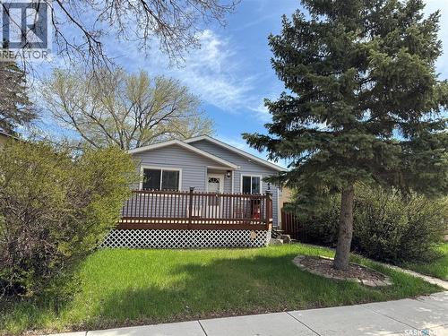 43 Marshall Crescent, Regina, SK - Outdoor With Deck Patio Veranda