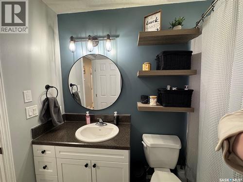 43 Marshall Crescent, Regina, SK - Indoor Photo Showing Bathroom