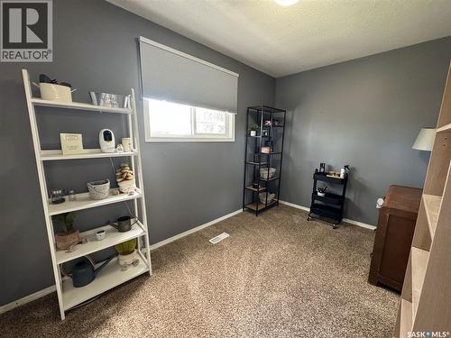 43 Marshall Crescent, Regina, SK - Indoor