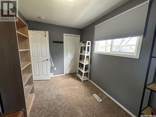 43 Marshall Crescent, Regina, SK - Indoor