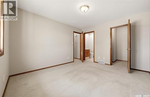 3706 Queens Gate, Regina, SK - Indoor Photo Showing Other Room