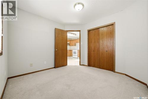 3706 Queens Gate, Regina, SK - Indoor