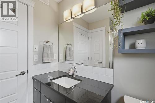 530 Maple Crescent, Warman, SK - Indoor Photo Showing Bathroom