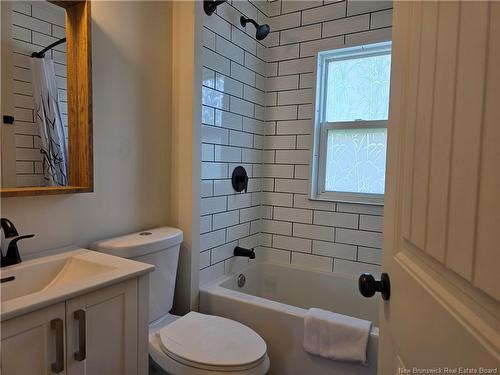 59 Duke St, Saint Stephen, NB 