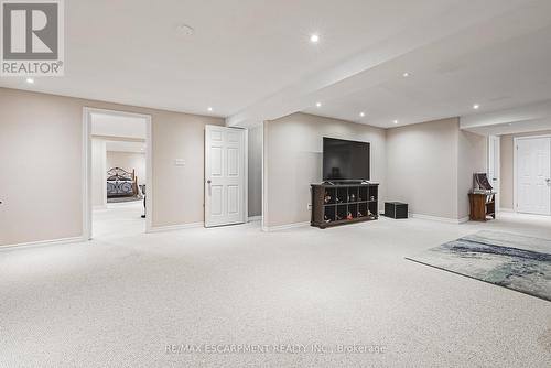 2178 Berwick Drive, Burlington, ON - Indoor