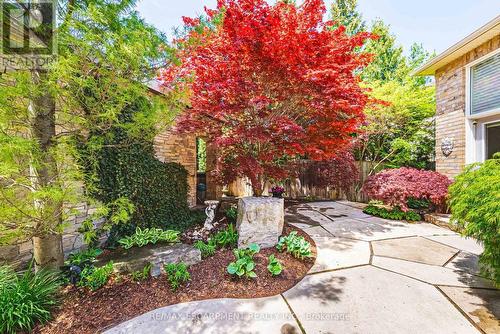 2178 Berwick Drive, Burlington, ON - Outdoor