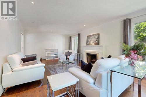 122 Willingdon Road, Ottawa, ON - Indoor Photo Showing Living Room With Fireplace