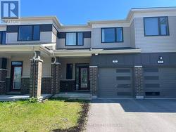 55 KINDRED ROW Ottawa, ON K2S 2Z6