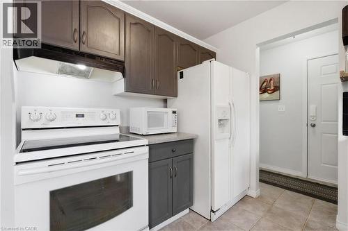 8 Abbott Lane, Cayuga, ON - Indoor Photo Showing Kitchen