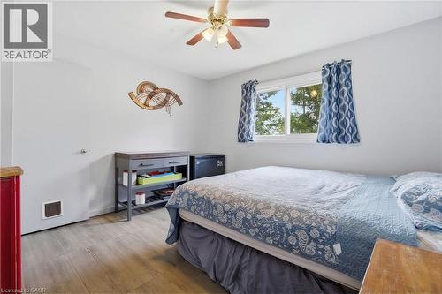 8 Abbott Lane, Cayuga, ON - Indoor Photo Showing Bedroom