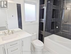 4pc Bathroom 2nd Floor - 