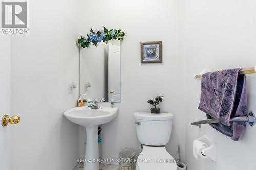 82 Mainard Crescent, Brampton, ON - Indoor Photo Showing Bathroom