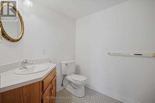 2 Bathrooms - 202 - 250 Linwell Road, St. Catharines (Lakeport), ON 