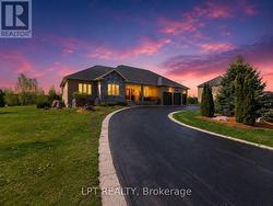 66 STONESTHROW CRESCENT Uxbridge, ON L0C 1A0