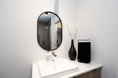 Bathroom - 303-60 Rue Toe-Blake, Vaudreuil-Dorion, QC - Indoor Photo Showing Bathroom