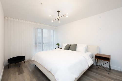 Master Bedroom - 303-60 Rue Toe-Blake, Vaudreuil-Dorion, QC - Indoor Photo Showing Bedroom