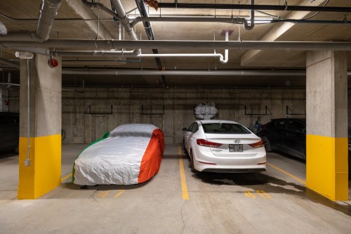 Garage - 303-60 Rue Toe-Blake, Vaudreuil-Dorion, QC - Indoor Photo Showing Garage