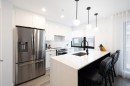 Kitchen - 303-60 Rue Toe-Blake, Vaudreuil-Dorion, QC  - Indoor Photo Showing Kitchen With Upgraded Kitchen 