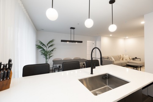 Kitchen - 303-60 Rue Toe-Blake, Vaudreuil-Dorion, QC - Indoor Photo Showing Kitchen