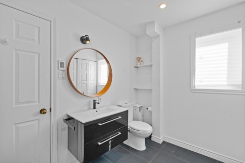 Bathroom - 152 Rue Du Mont-Rainer, Sainte-Agathe-Des-Monts, QC - Indoor Photo Showing Bathroom