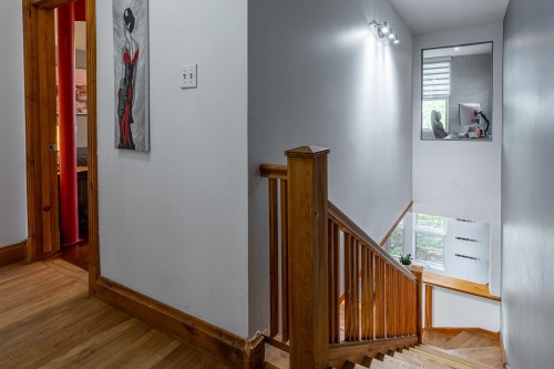Staircase - 979 Av. Hemlock, Shawinigan, QC - Indoor Photo Showing Other Room