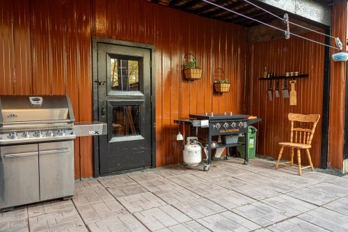 Patio - 979 Av. Hemlock, Shawinigan, QC - Indoor Photo Showing Kitchen