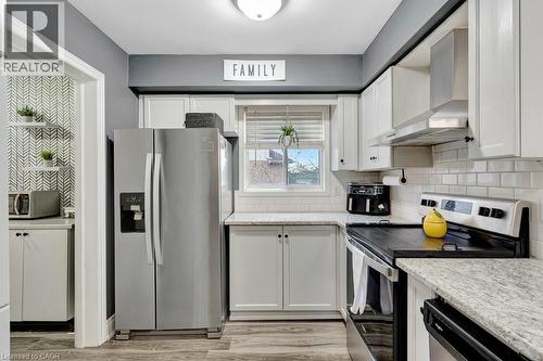 49 Small Court, Cambridge, ON - Indoor Photo Showing Kitchen