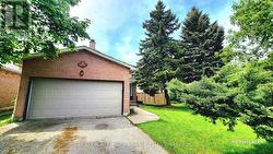 6196 MILLERS GROVE Mississauga, ON L5N 3C8