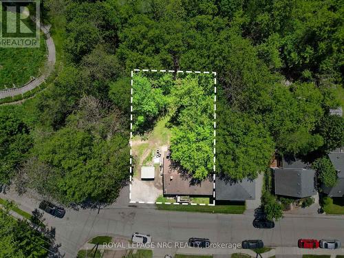 27 Gale Crescent, St. Catharines (E. Chester), ON -  With View